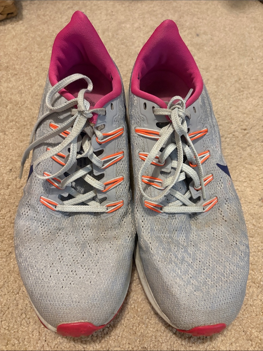 Nike Light Gray Women's Running Shoes with Pink Lining